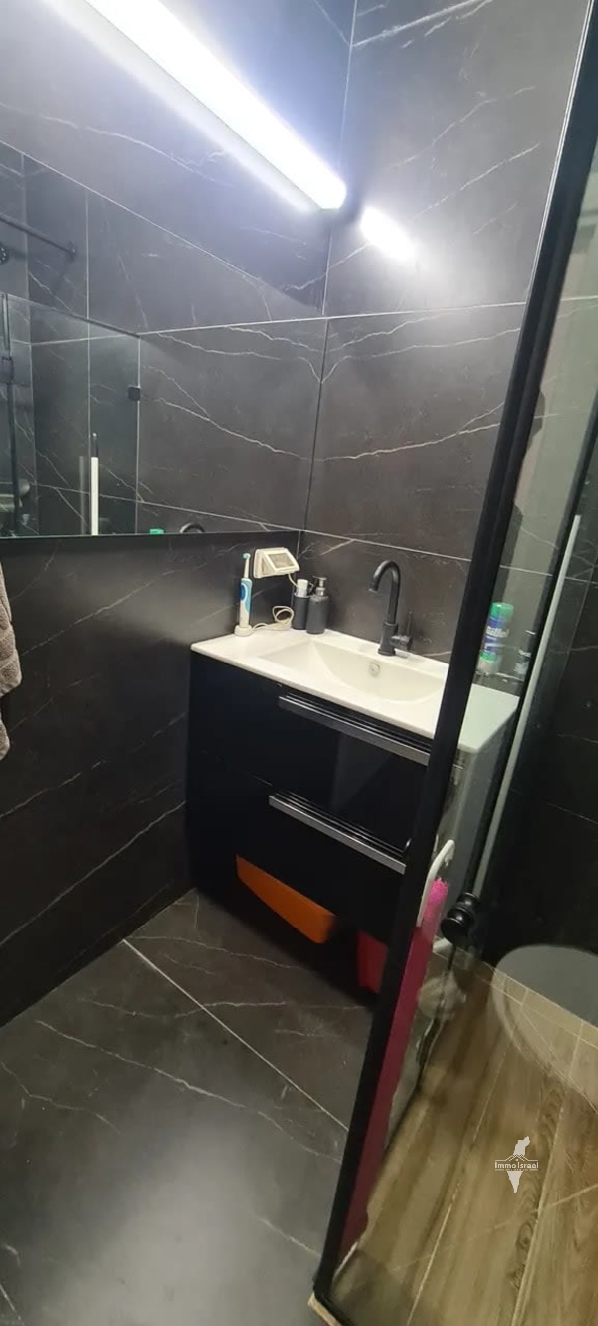 3-Room Apartment for Sale on Jabotinsky Street, Bat Yam