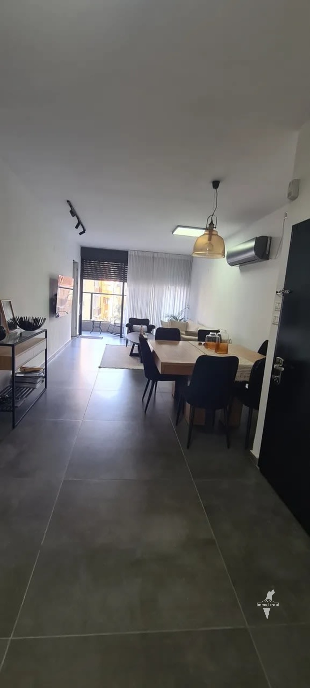 3-Room Apartment for Sale on Jabotinsky Street, Bat Yam