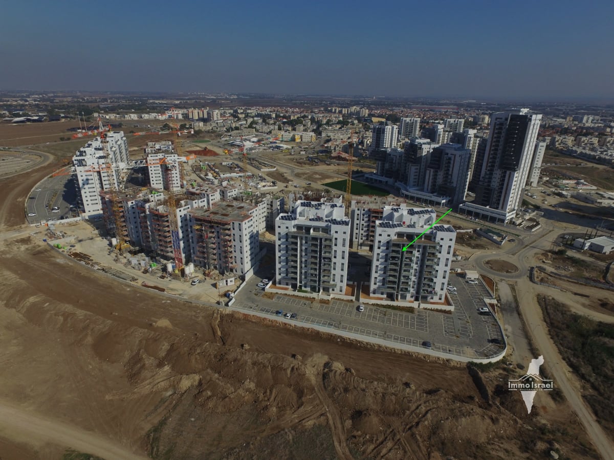 4-Room Apartment for Sale on Harav Mordechai Eliyahu Street, Kiryat Malakhi