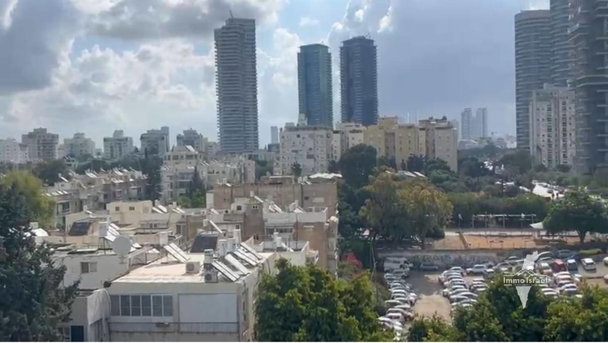 4-Room Apartment for Sale on Weizmann Street, Tel Aviv