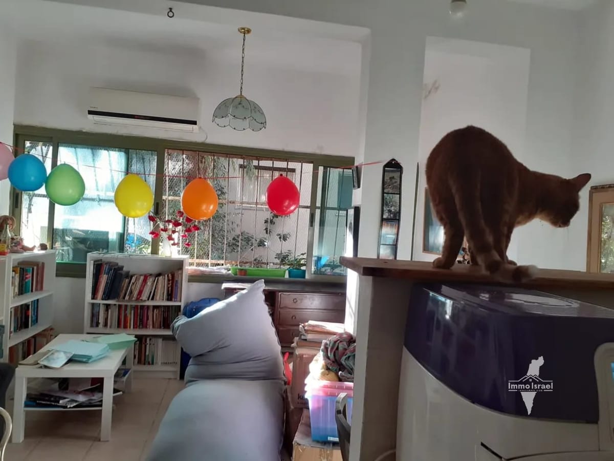 2.5-Room Apartment for Sale on Ben Yehuda Street, Tel Aviv
