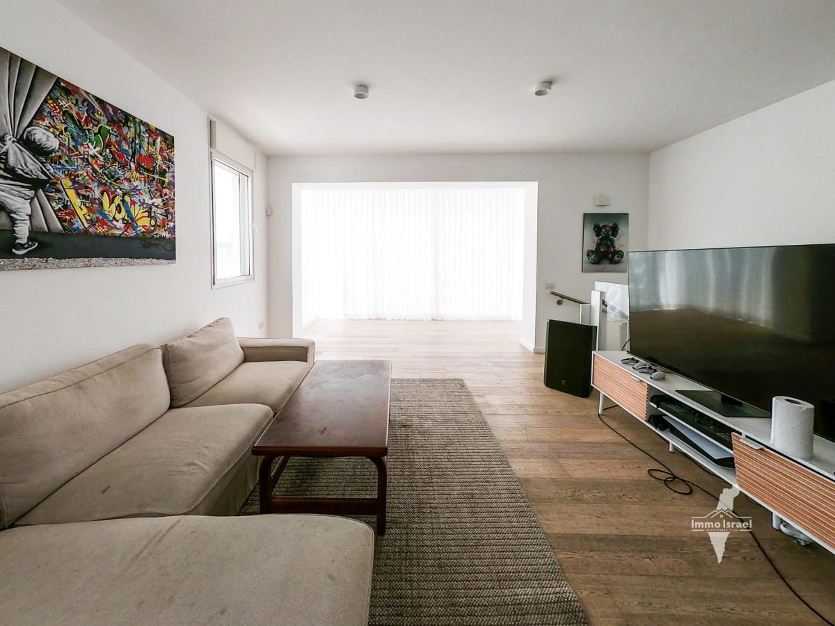 5-Room Penthouse for Sale on King George Street, Tel Aviv