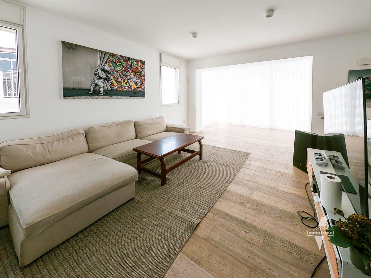 5-Room Penthouse for Sale on King George Street, Tel Aviv