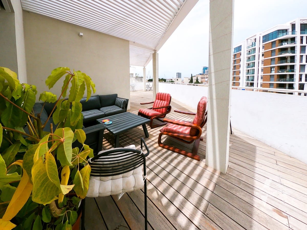 5-Room Penthouse for Sale on King George Street, Tel Aviv