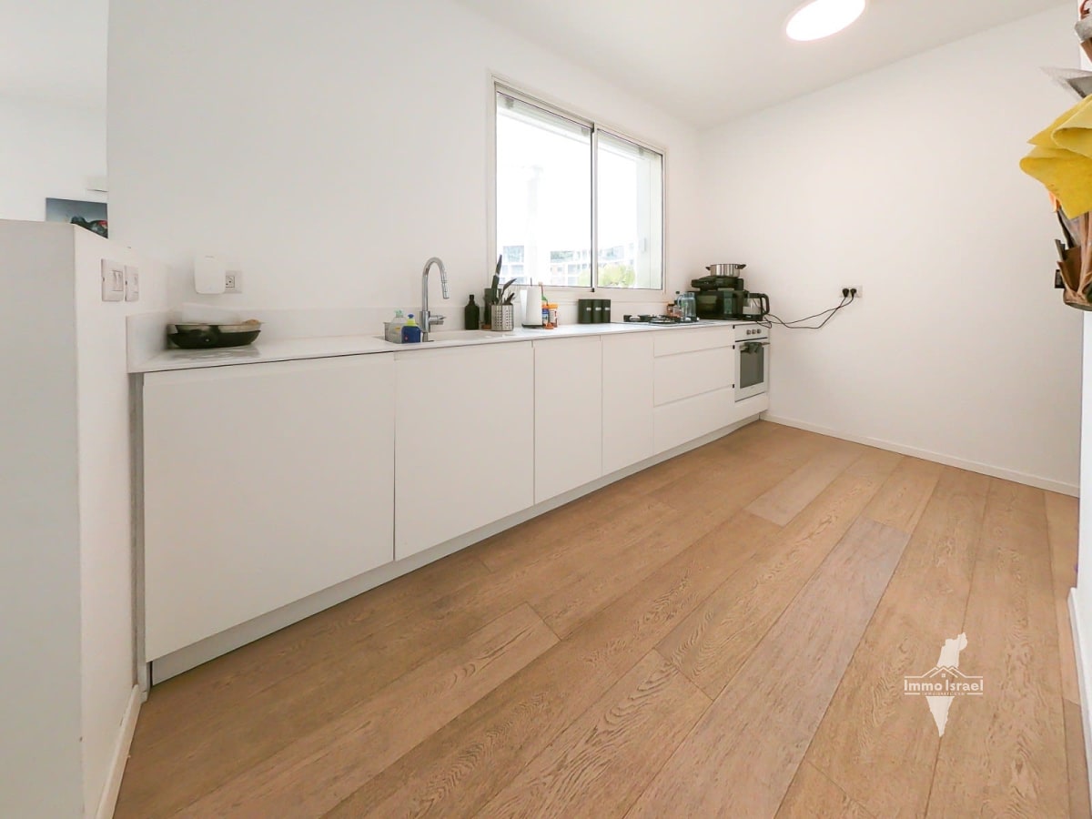 5-Room Penthouse for Sale on King George Street, Tel Aviv