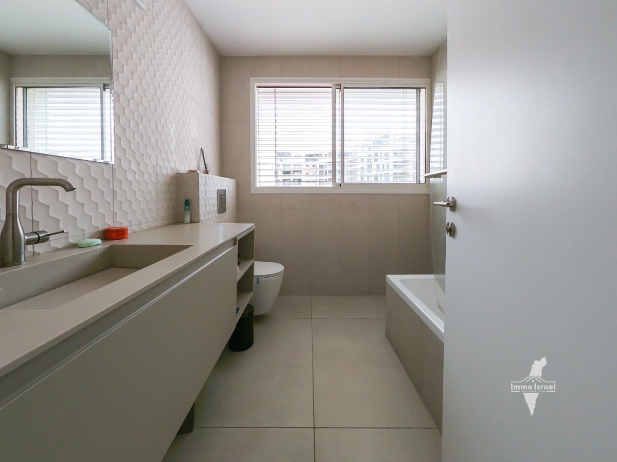 5-Room Penthouse for Sale on King George Street, Tel Aviv