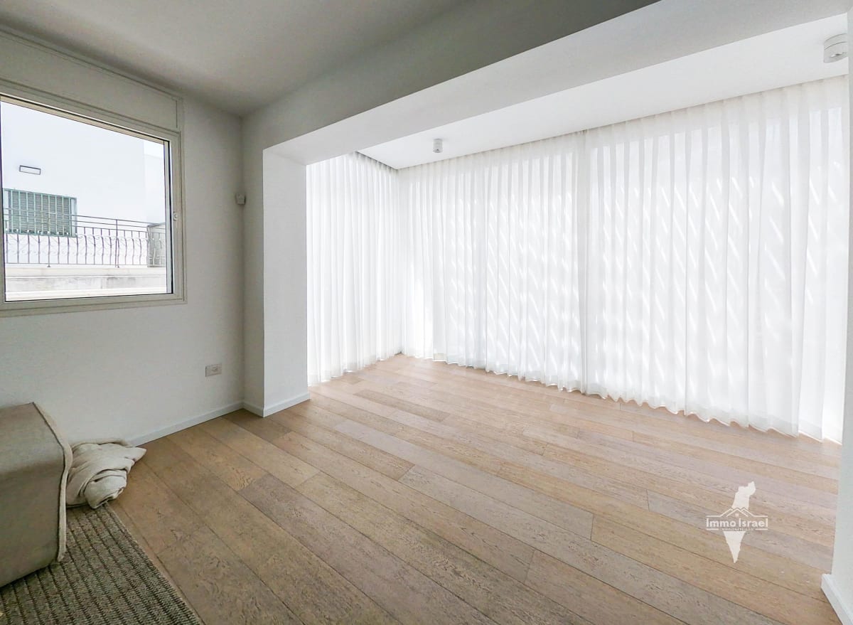5-Room Penthouse for Sale on King George Street, Tel Aviv