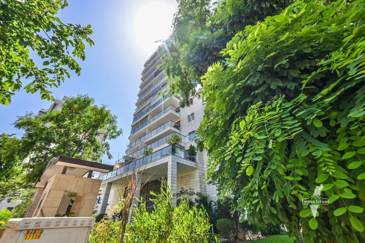 4-Room Apartment for Sale on Mivtsa Moshe Street, Rishon LeTsiyon