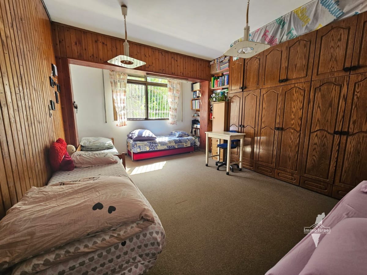 3-room apartment for sale on Beit HaKerem Street, Jerusalem