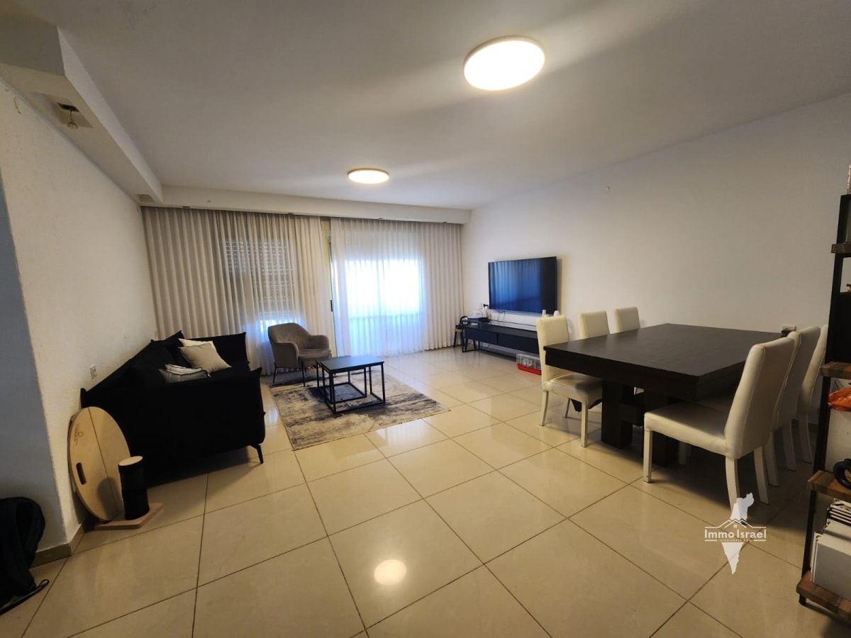 4-room apartment for sale on Shevet Levi Street, Ashdod