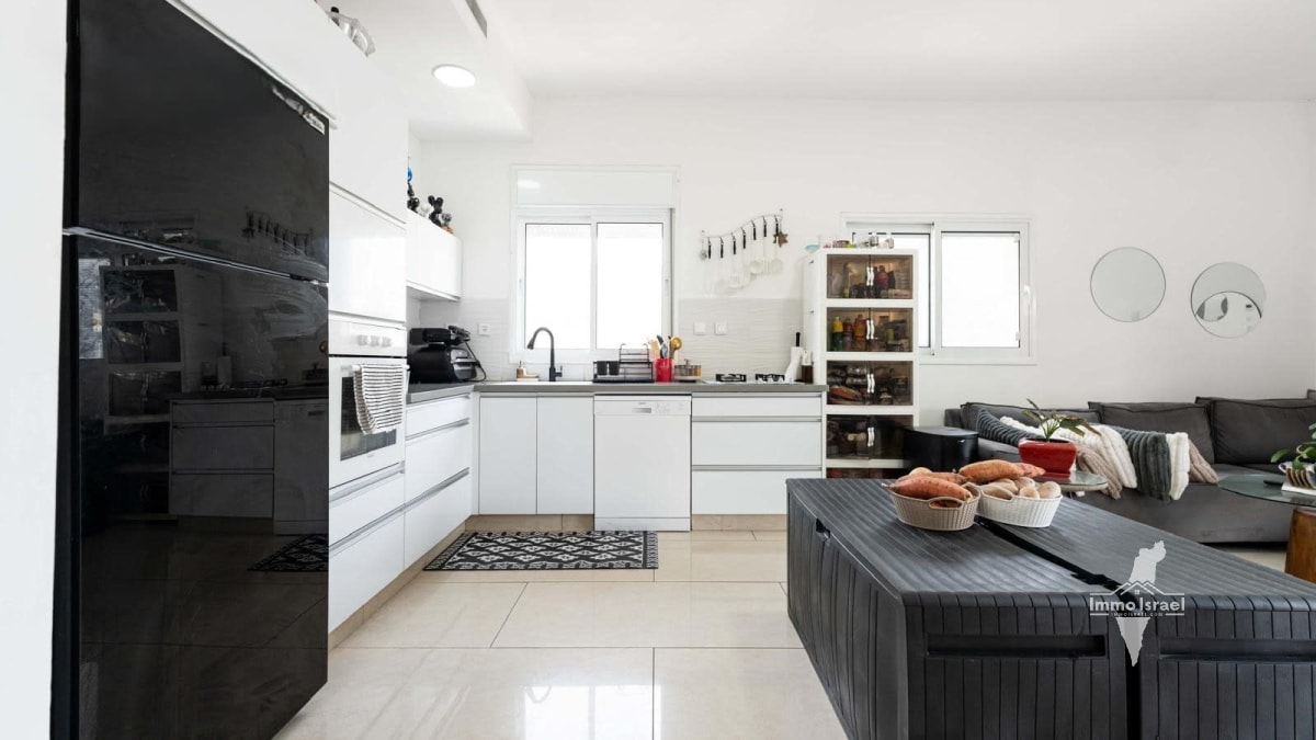 4-room penthouse for sale on HaChovlim Street, Ashdod
