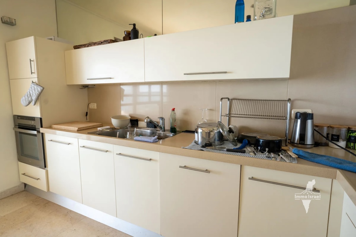 5-room apartment for sale on Pierre Koenig Street, Netanya