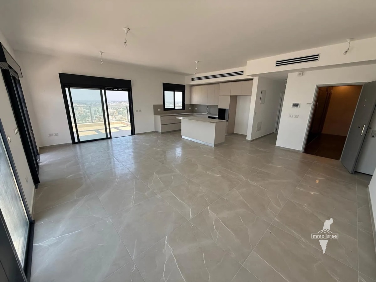 5-room penthouse for sale on Petah Tikva Street, Netanya