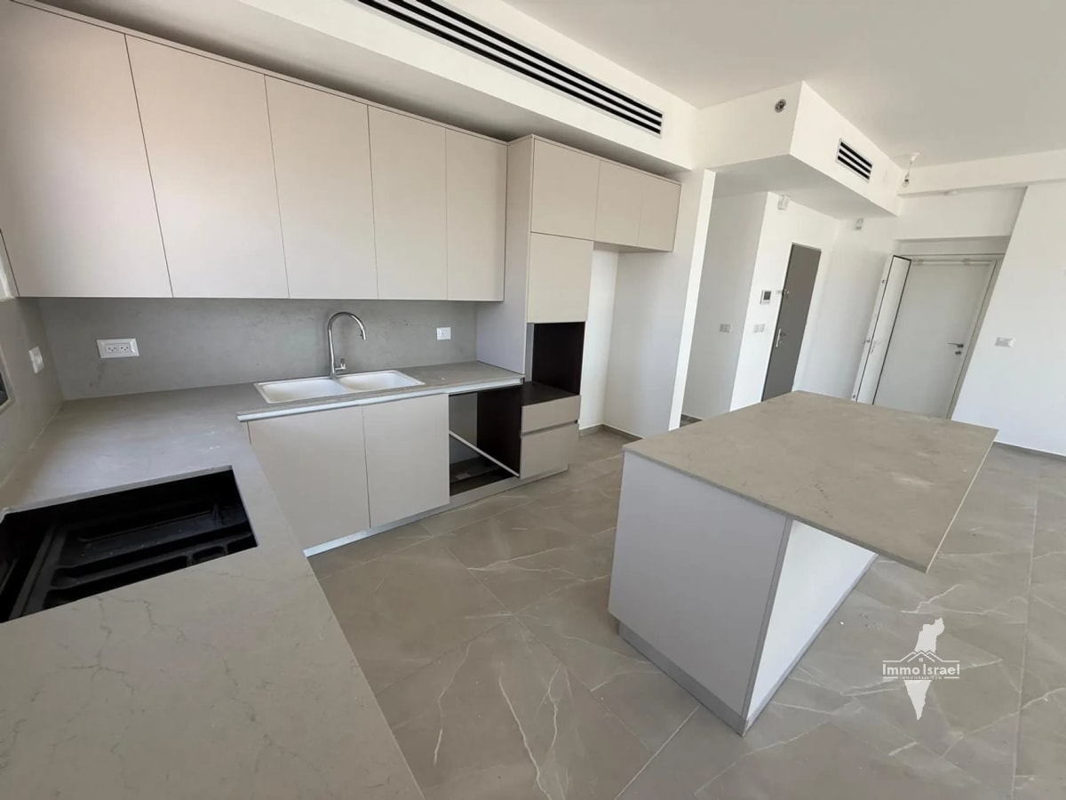 5-room penthouse for sale on Petah Tikva Street, Netanya
