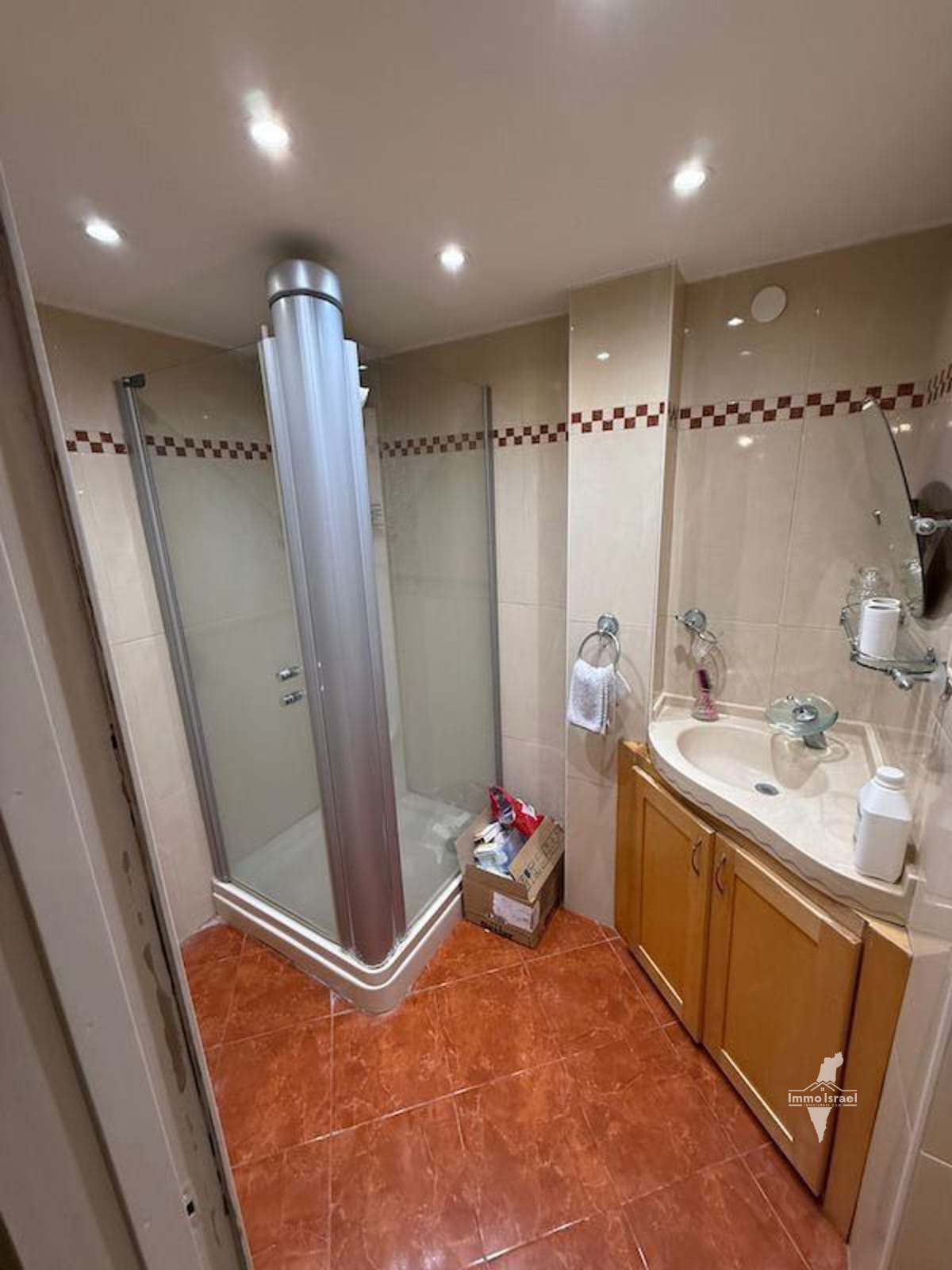 4-room apartment for sale on Ha-Ma'apilim Street, Netanya