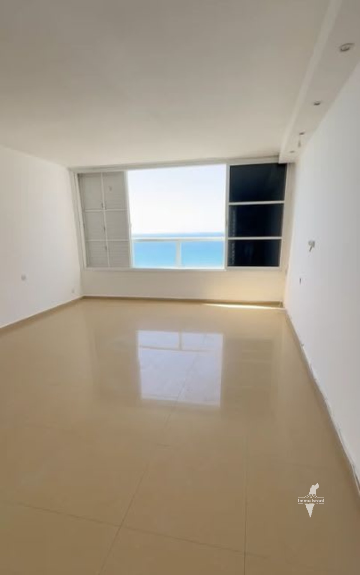 4-room apartment for sale on Ha-Ma'apilim Street, Netanya