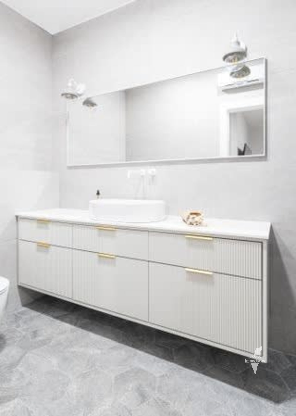 6-room penthouse for sale on Shulamit Aloni Street, Rishon LeTsiyon
