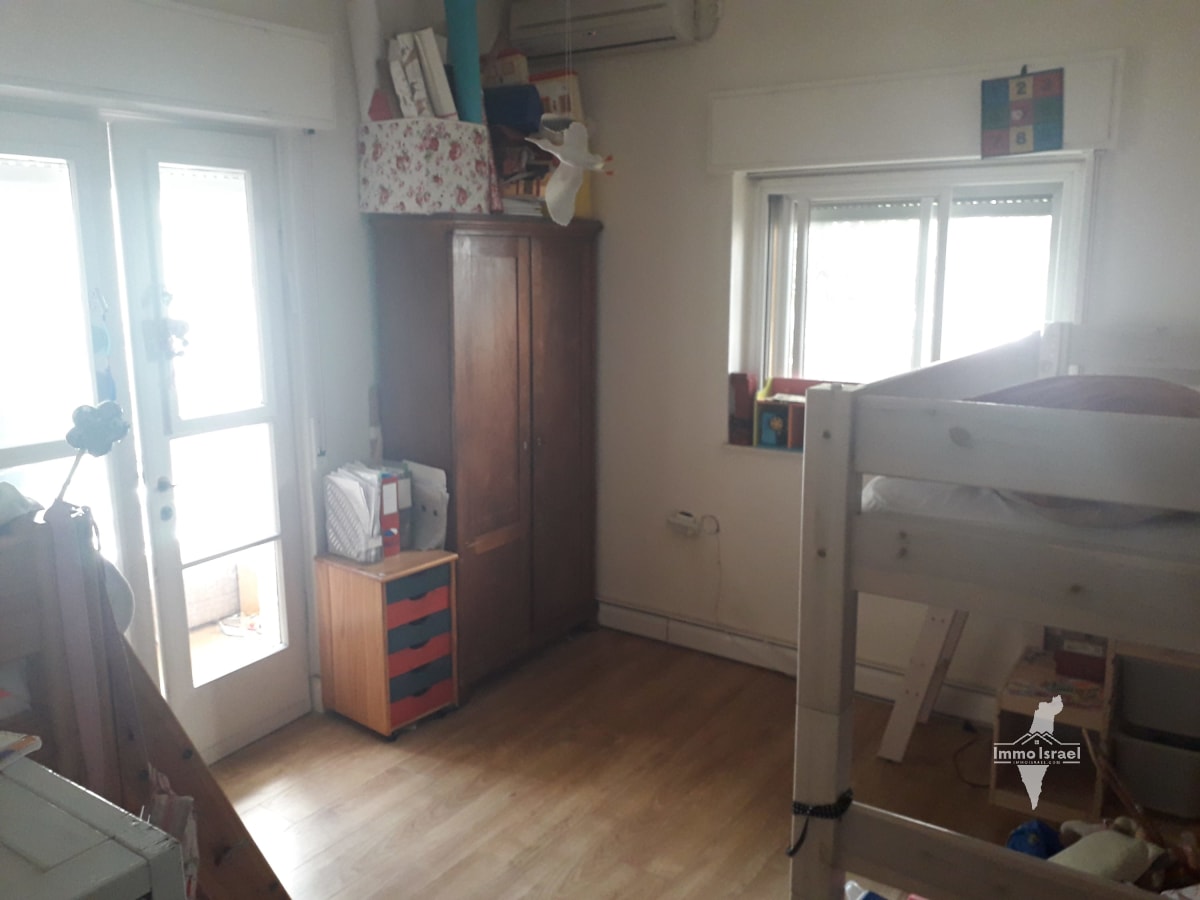 3,5-комнатная квартира на продажу на улице Ха-Ари, Иерусалим