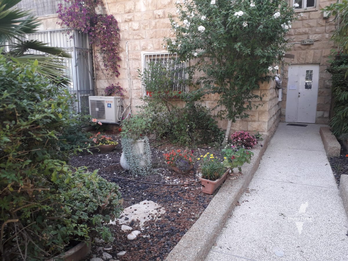 3,5-комнатная квартира на продажу на улице Ха-Ари, Иерусалим