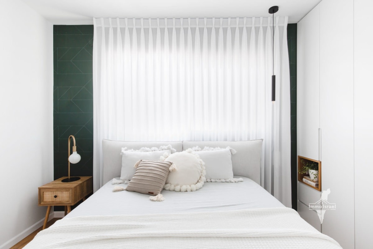 Appartement de 4 pièces à vendre sur la rue Maklev, Yehud-Monosson