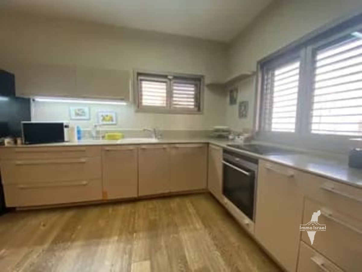 3-room apartment for sale on A.D. Gordon Street, Netanya