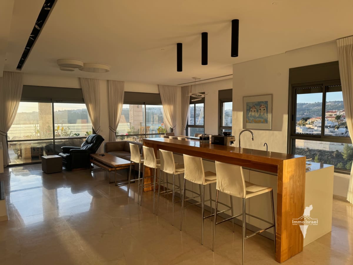 5-room penthouse for sale on Eliezer Shiloni Street, Jerusalem