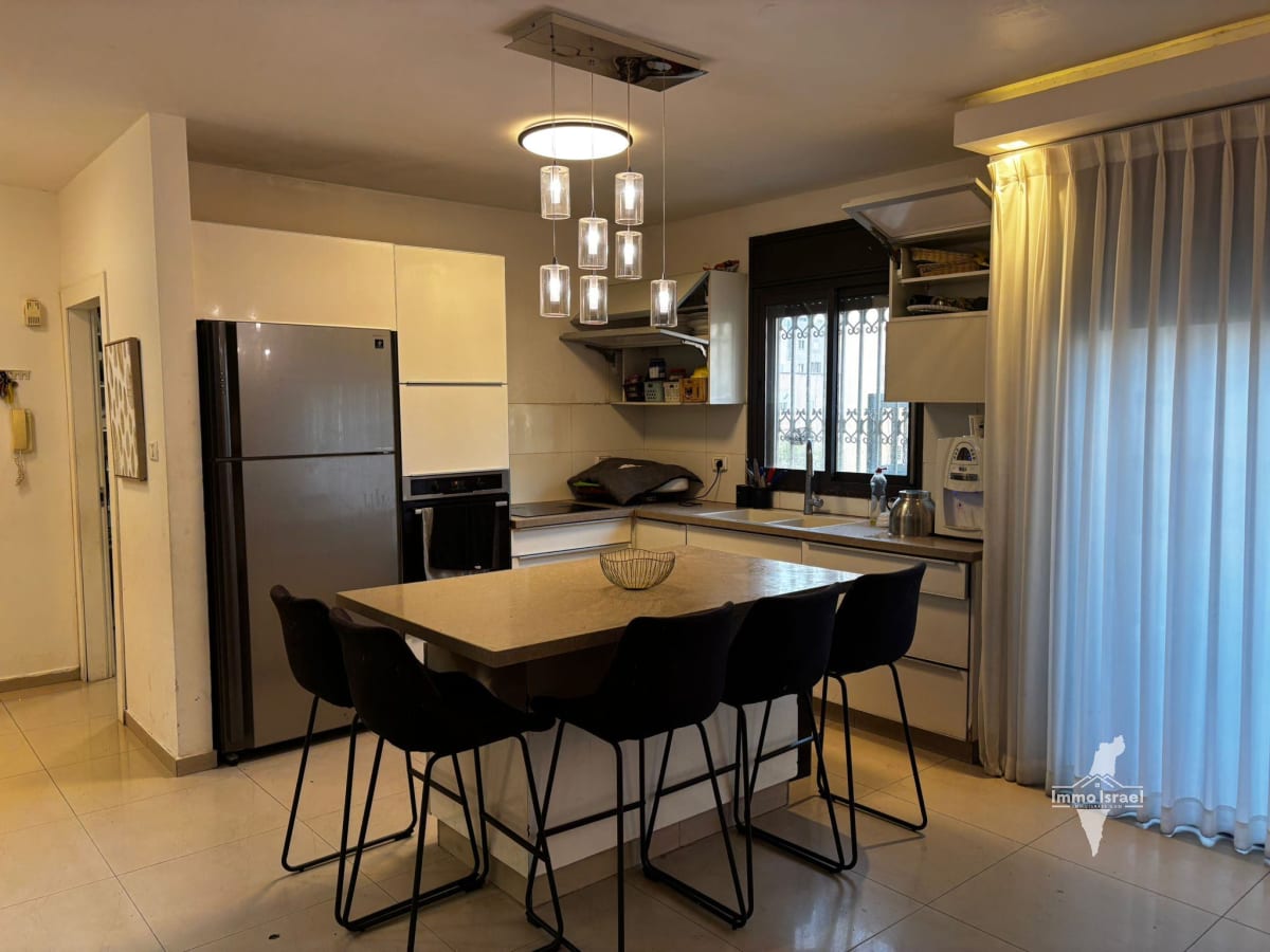 5-room apartment for sale on Geva Street, Netanya