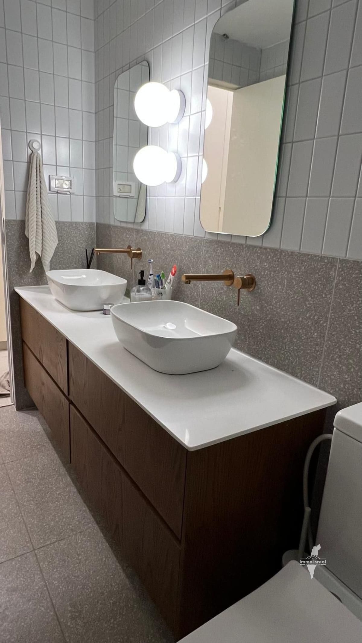 5-room apartment for sale on J. L. Gordon Street, Tel Aviv