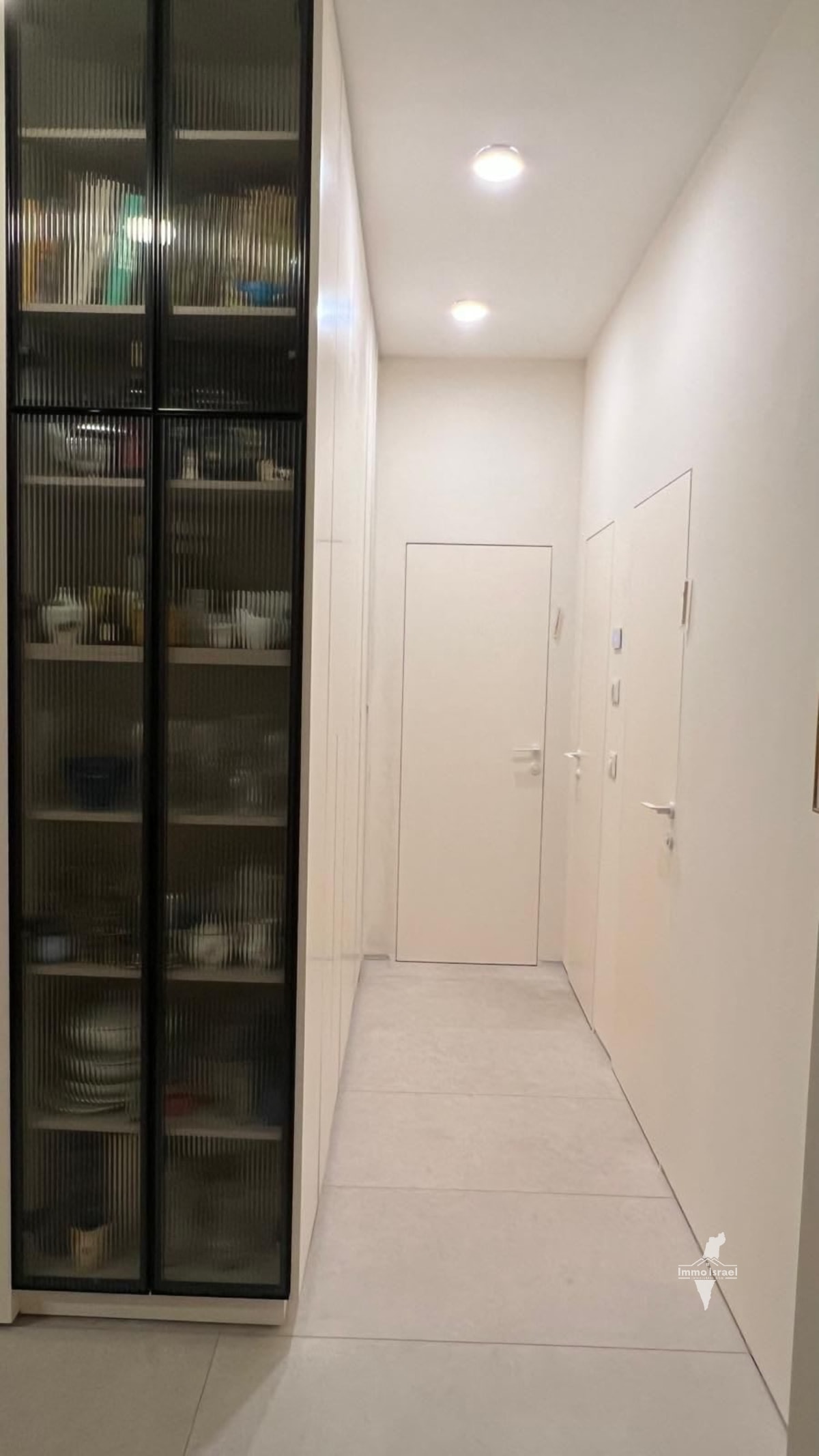 5-room apartment for sale on J. L. Gordon Street, Tel Aviv