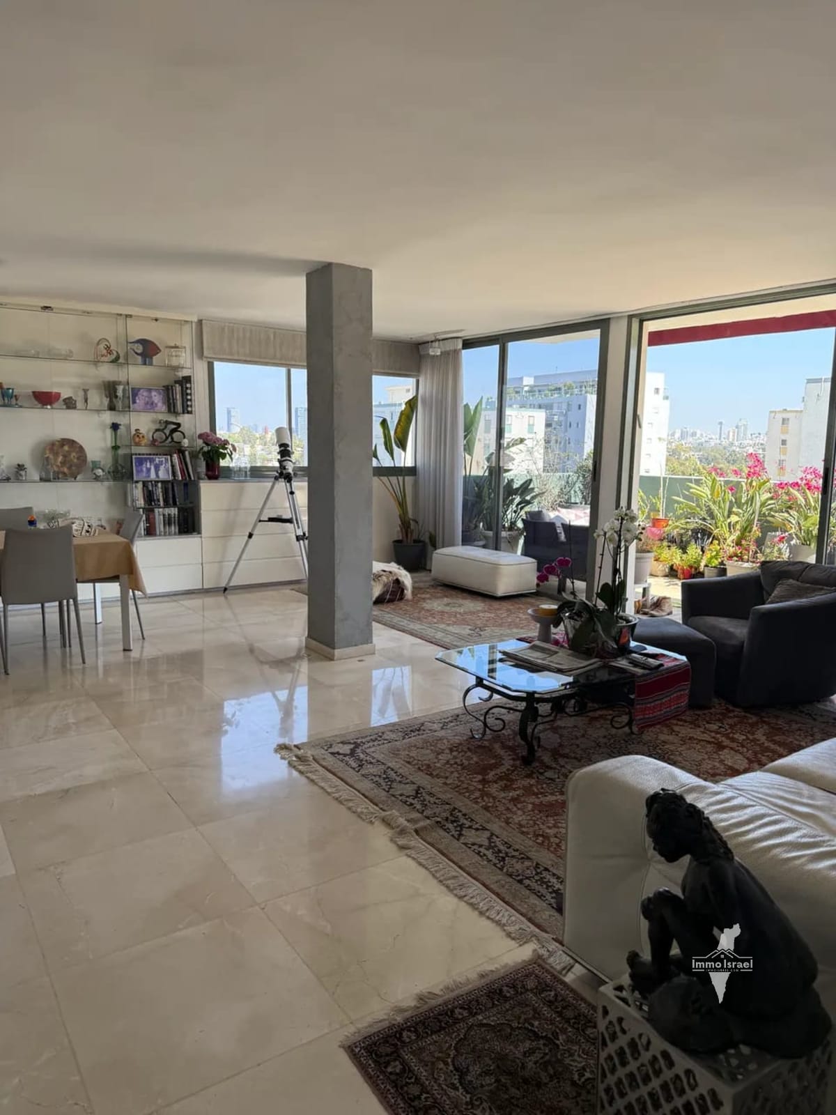 5-room penthouse for sale on Ja'aqov Efter Street, Tel Aviv