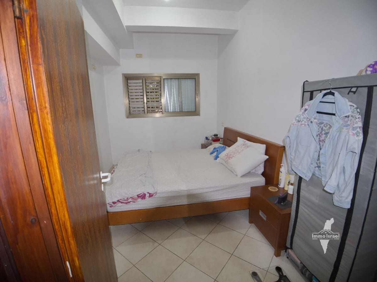 דירה 3 חדרים למכירה ברחוב הל”ה, גבעתיים