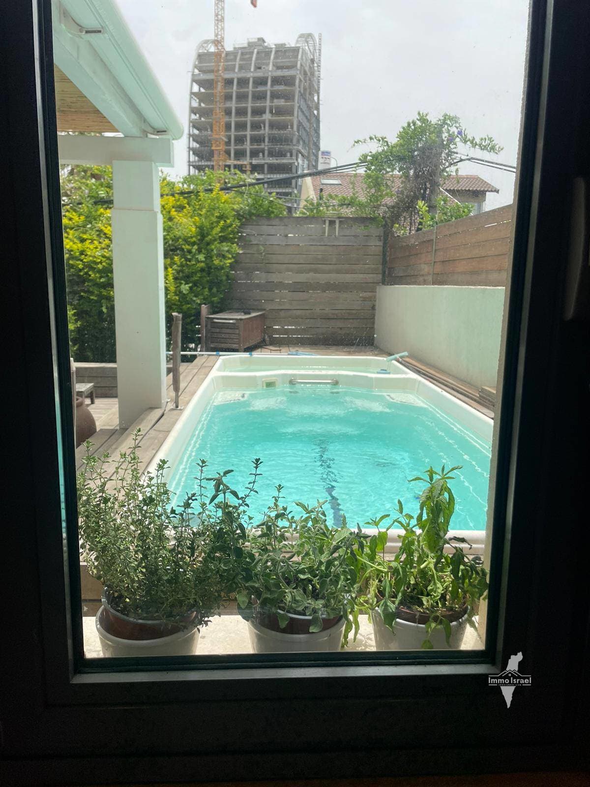 8-room cottage for sale on Rozov Street, Tel Aviv