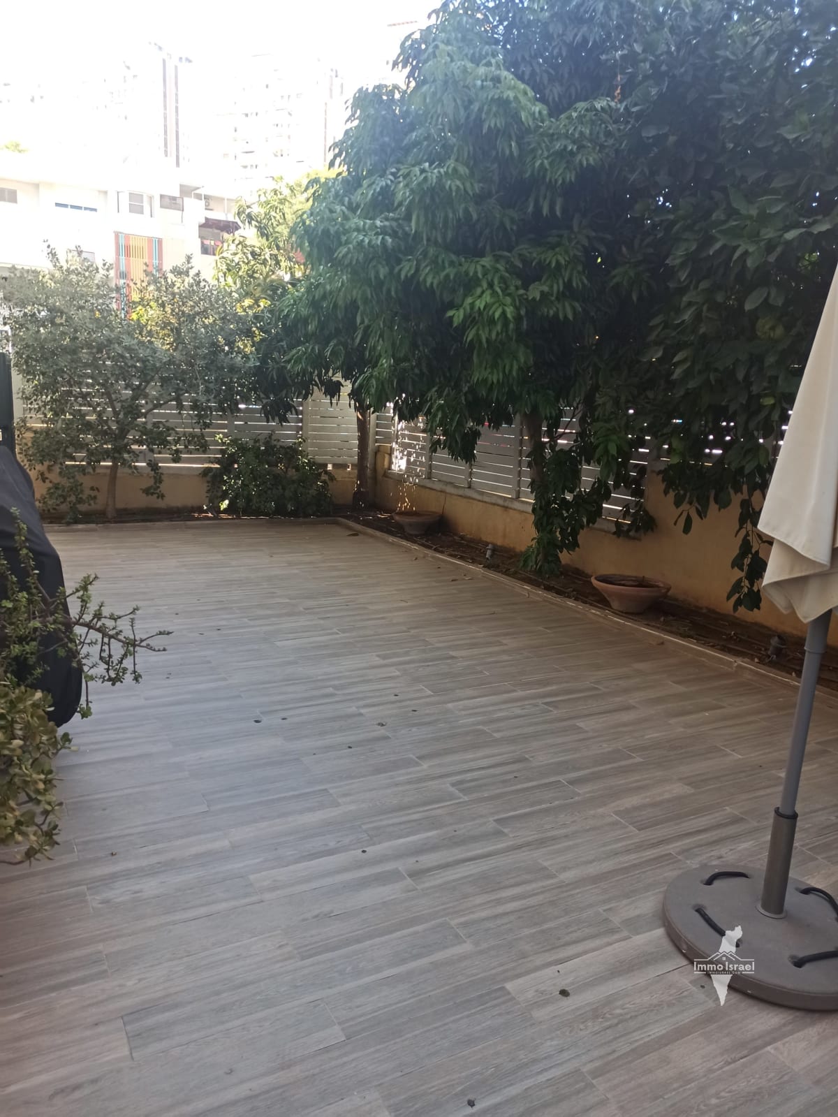 7.5-room garden apartment for sale in the Revivim neighborhood, Rishon LeTsiyon