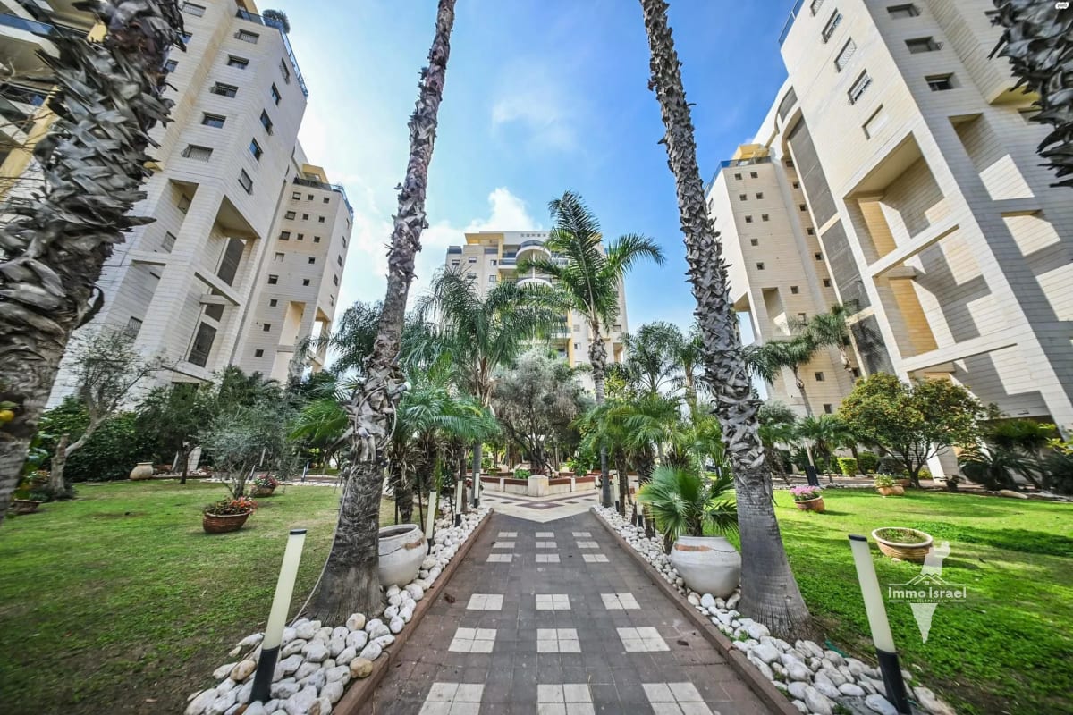 Penthouse de 5 pièces à vendre sur la rue Ma'agal HaShalom, Rishon LeTsiyon