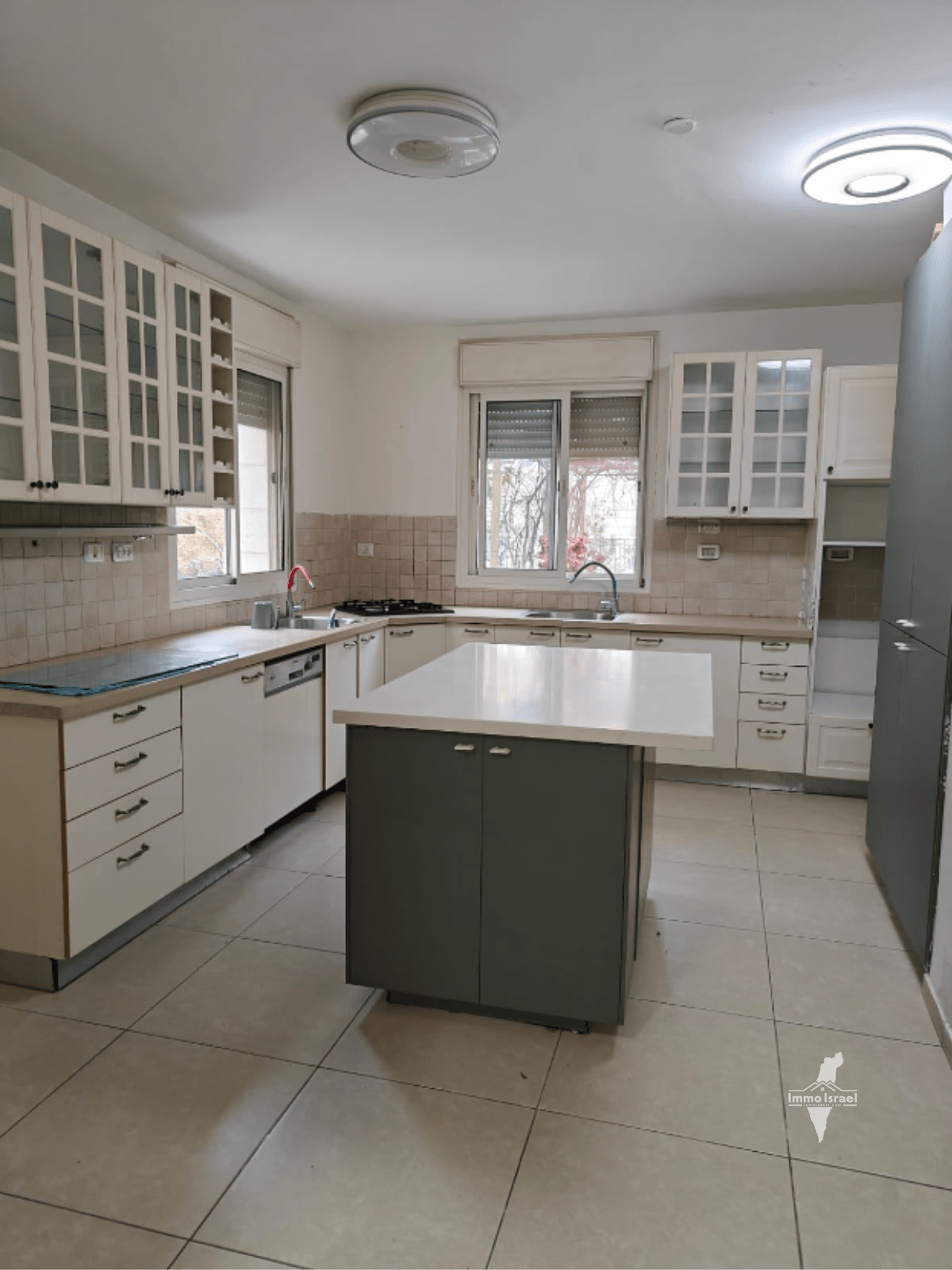 Villa de 8 pièces à vendre rue Agur, Yad Binyamin