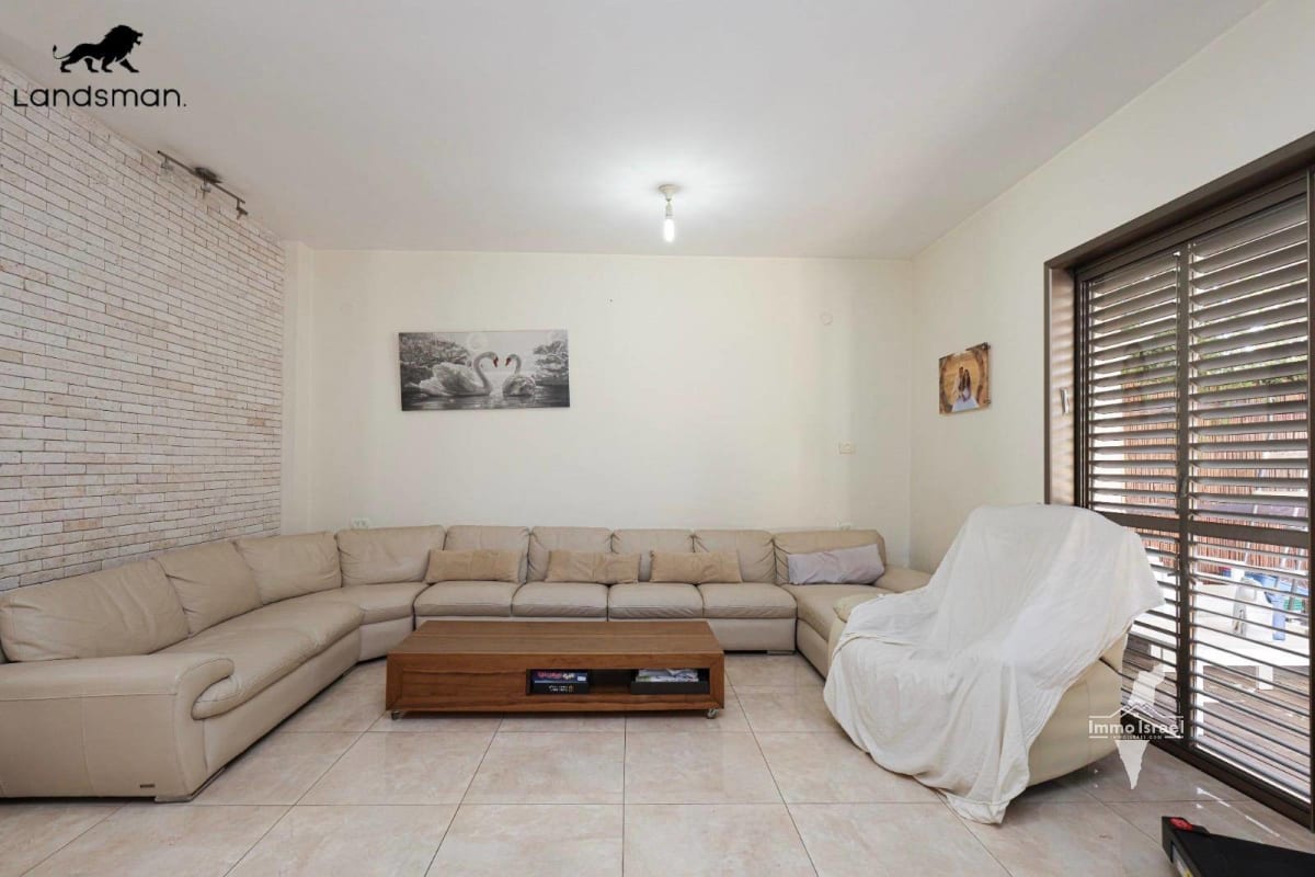 6-Room Home For Sale On Nehemia Street, Herzliya