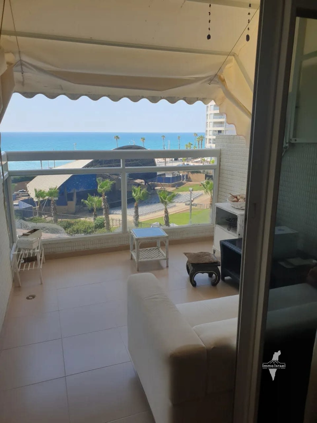 4-Room Apartment For Sale On Sderot HaAtzmaut, Bat Yam