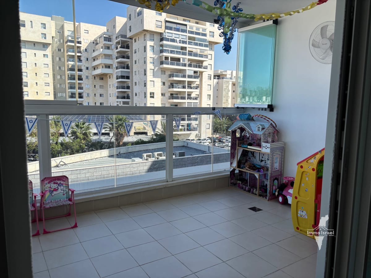 4-Room Apartment For Sale On Nakhali'eli Street, Nahariya