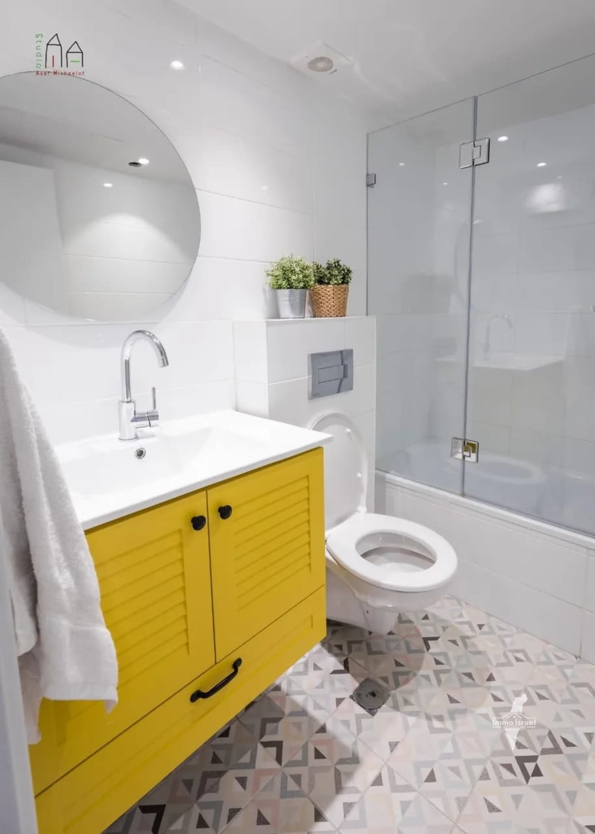 5.5-Room Apartment For Rent On Shai Agnon Street, Tel Aviv