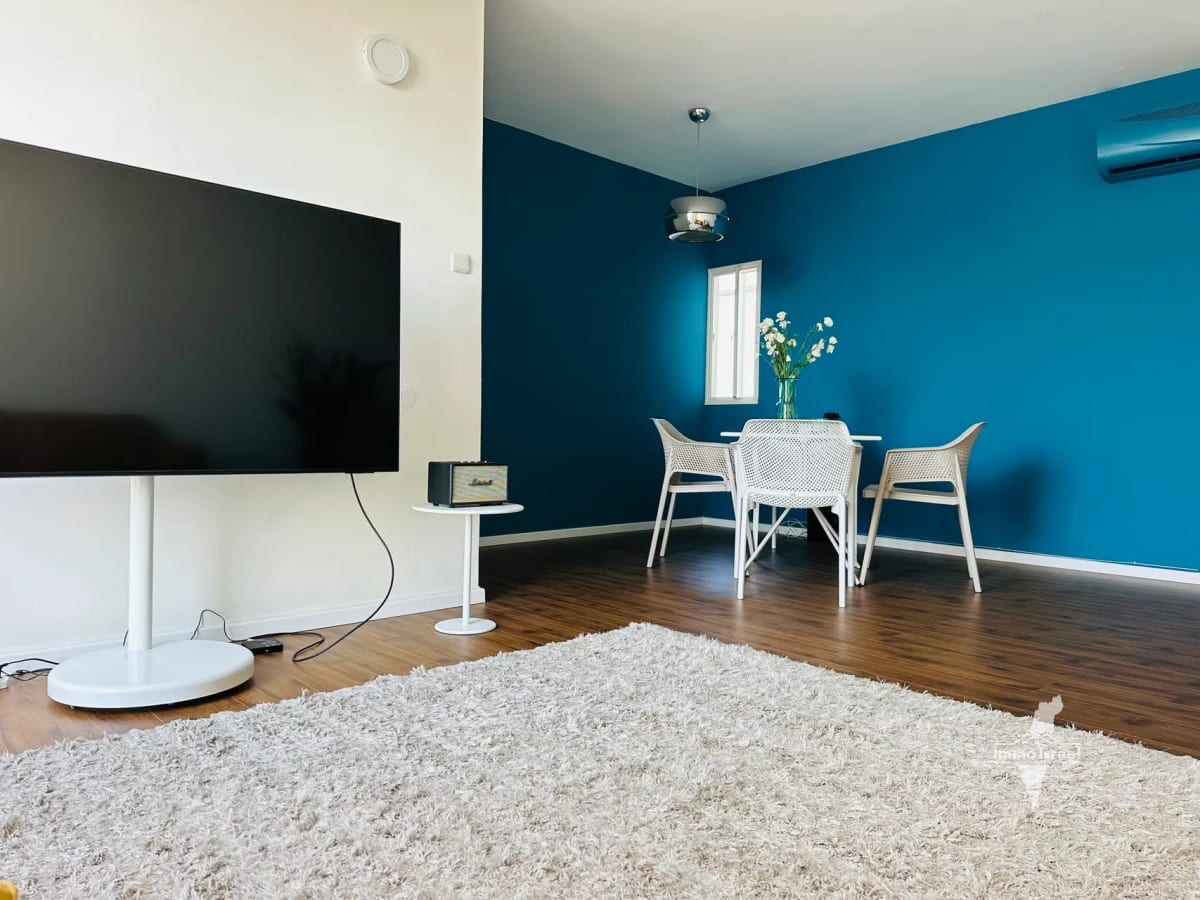 4-Room Apartment For Rent On Frug Street, Tel Aviv