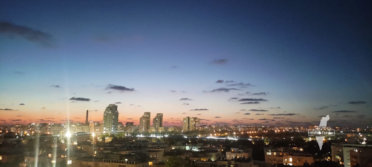 4-Room Apartment For Sale On HaRav Herzog Street, Tel Aviv