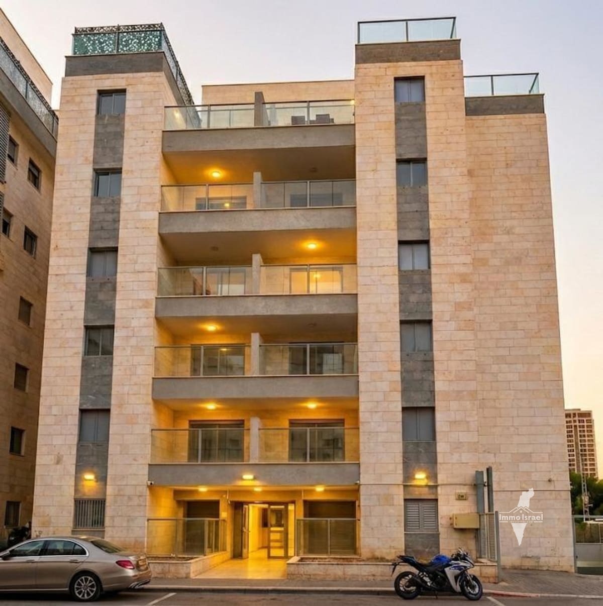 Квартира с 4 комнатами на продажу на улице Йегуда ха-Наси 29, Нетания