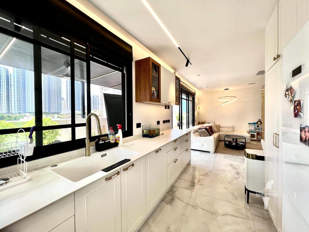 Penthouse de 5 pièces à vendre rue Ben Avi, Netanya