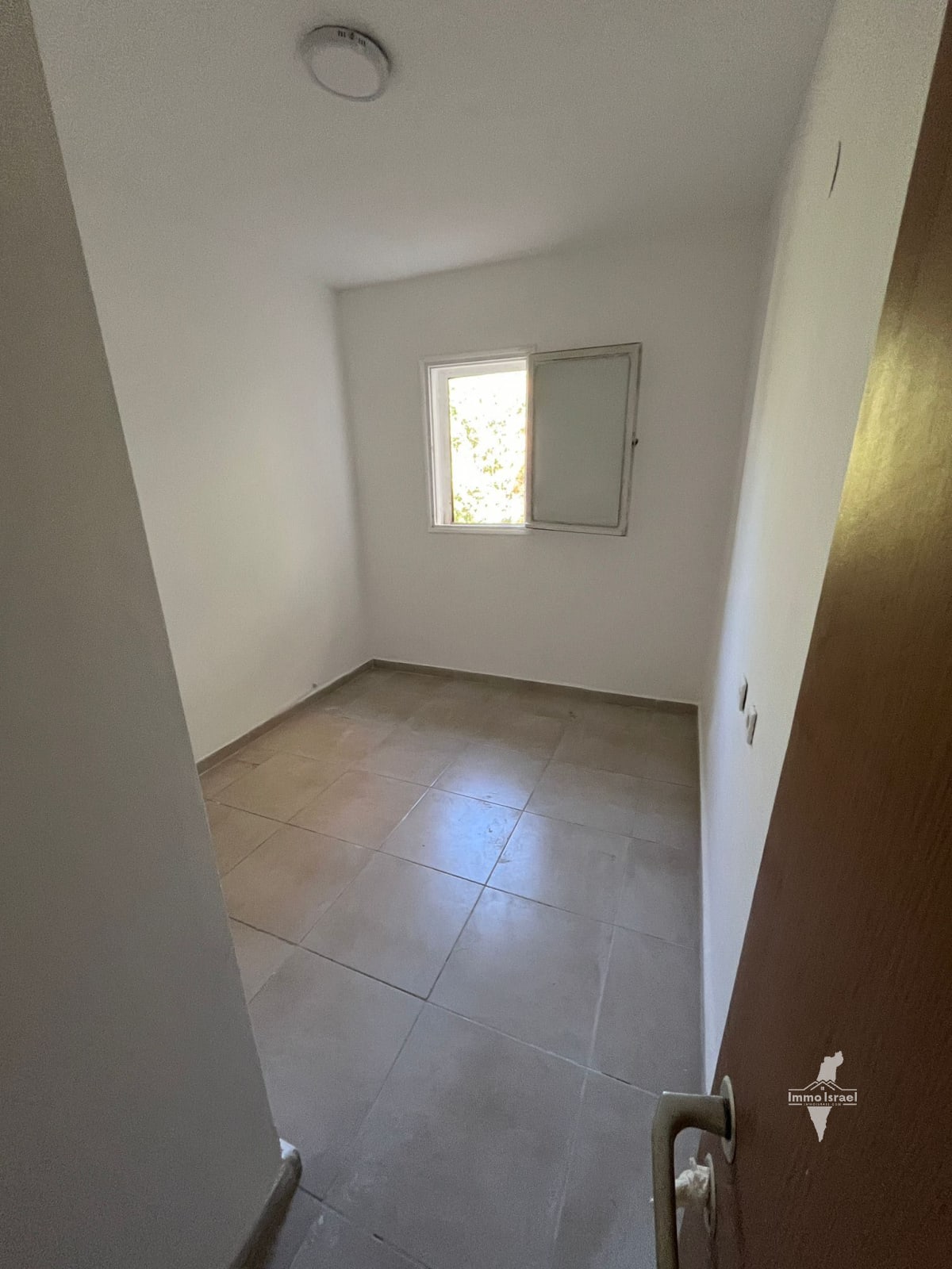 2.5-Room Apartment For Sale On San Diego Street, Kiryat Malakhi