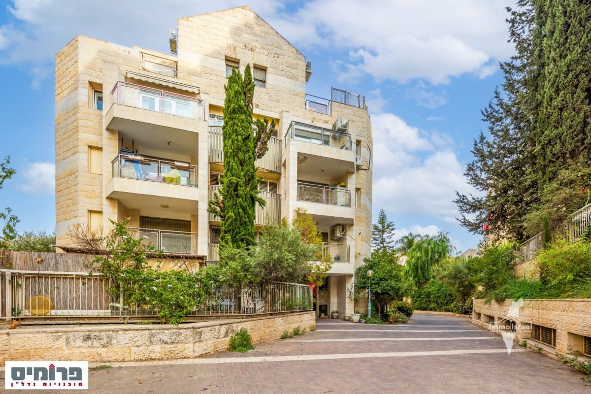 4-Room Apartment For Sale On Mara Street, Jerusalem