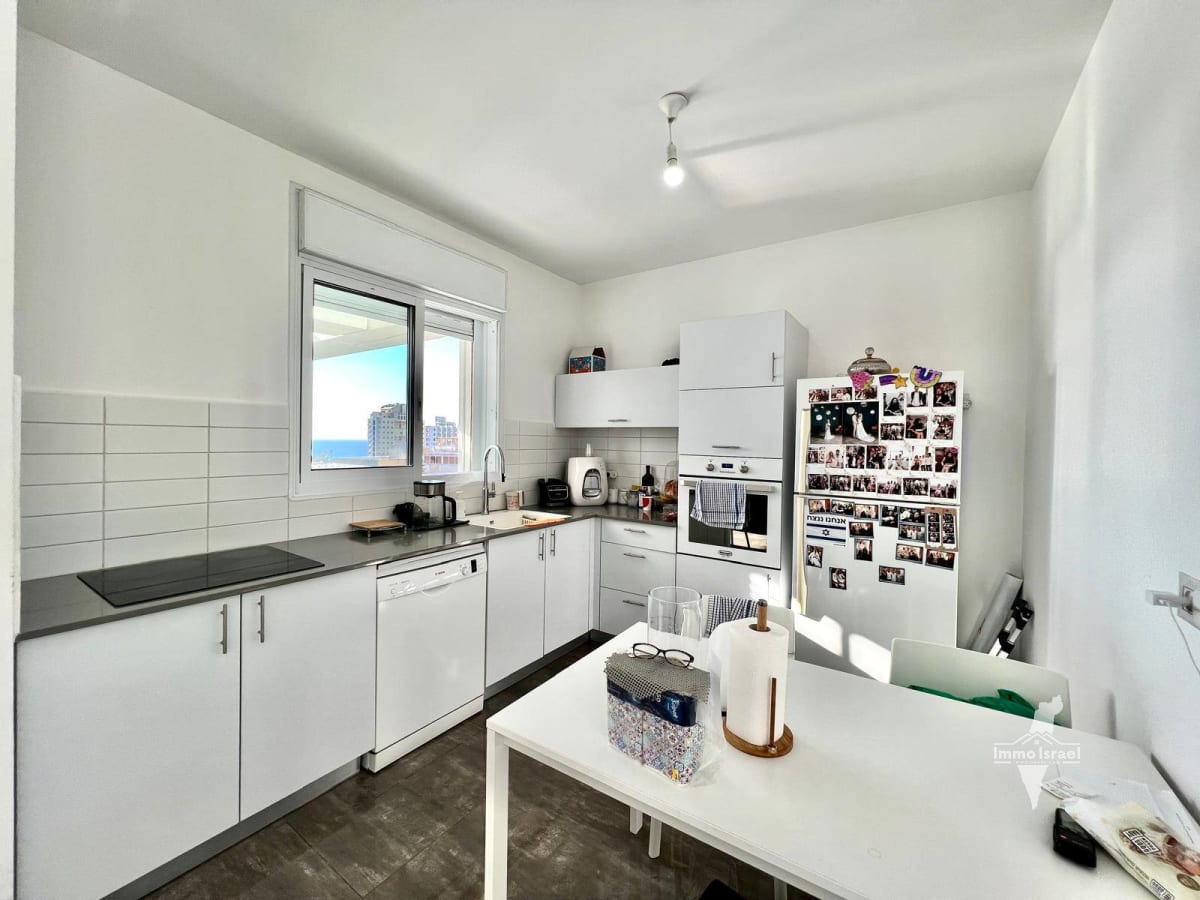 Квартира с 4 комнатами на продажу на улице Дизенгоф, Нетания