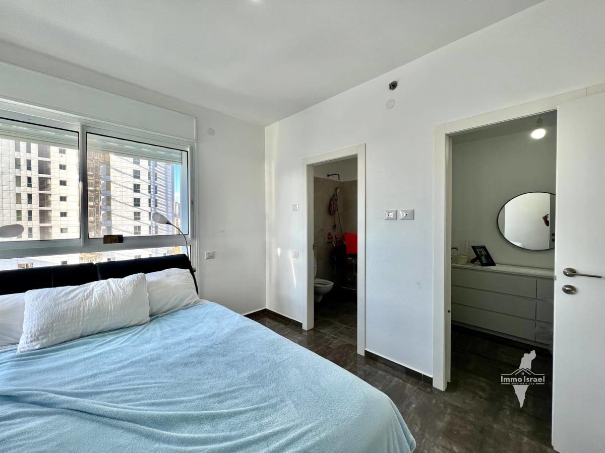 4-Room Apartment For Sale On Dizengoff Street, Netanya