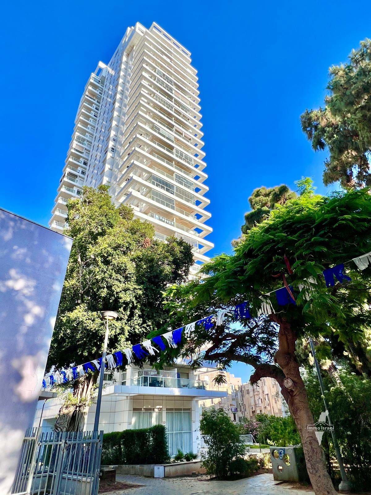 4-Room Apartment For Sale On Dizengoff Street, Netanya