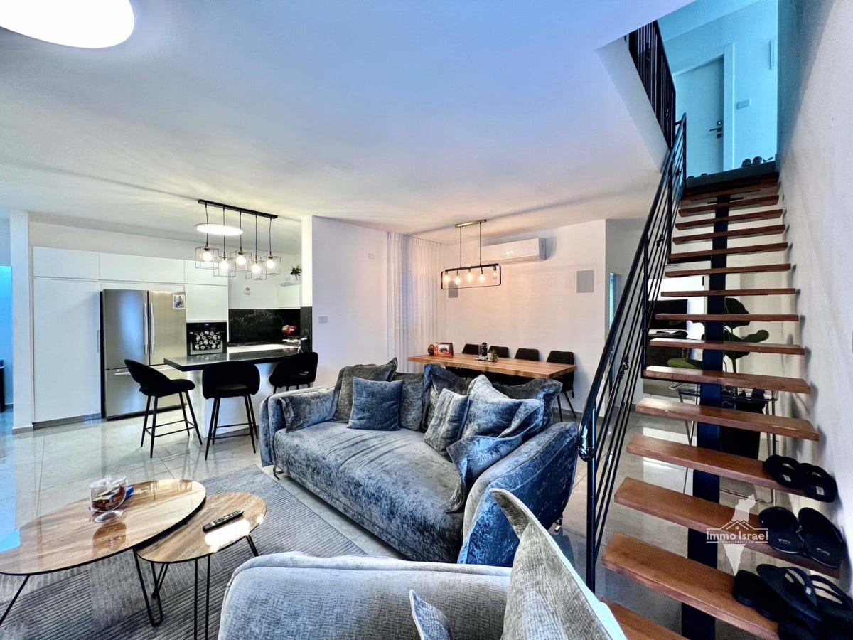 Дуплекс-пентхаус с 7 комнатами на продажу на улице Рабан Гамлиэль, Нетания