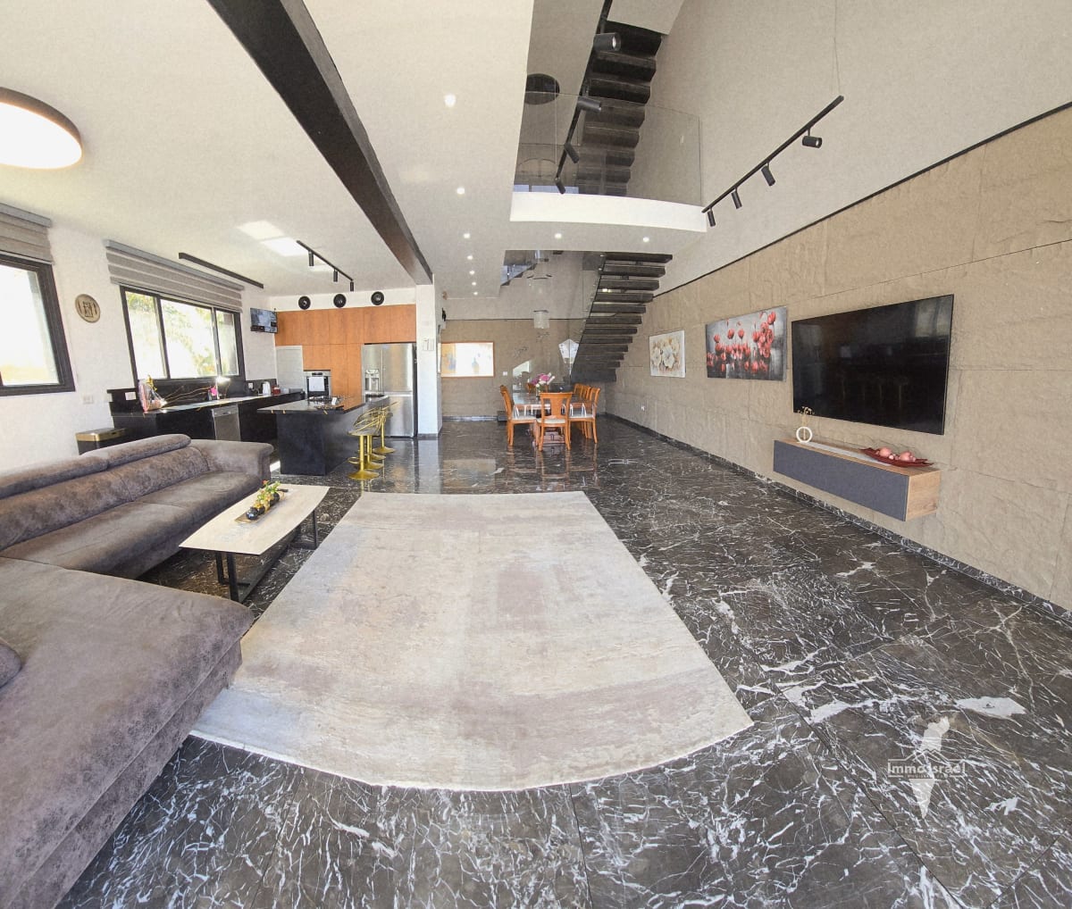 3-Room Duplex For Sale On HeHatsav Street, Hadera